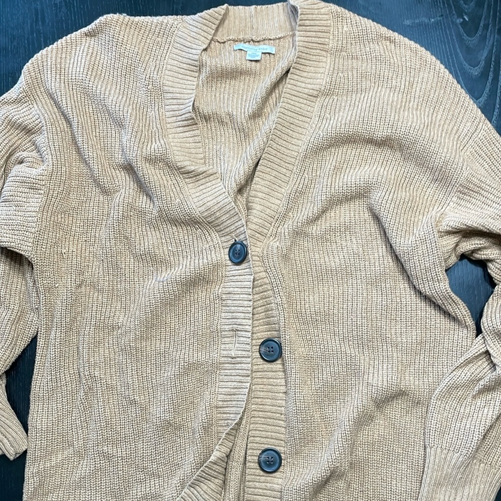 Used! American Eagle tan Carnigan